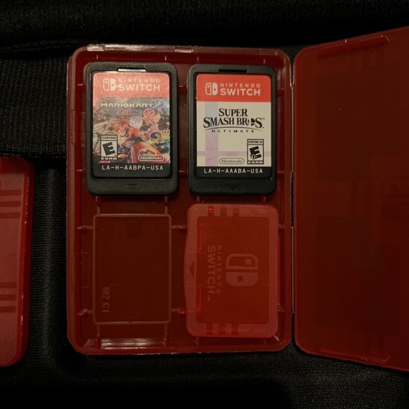 Nintendo Switch - Picture 4 of 4